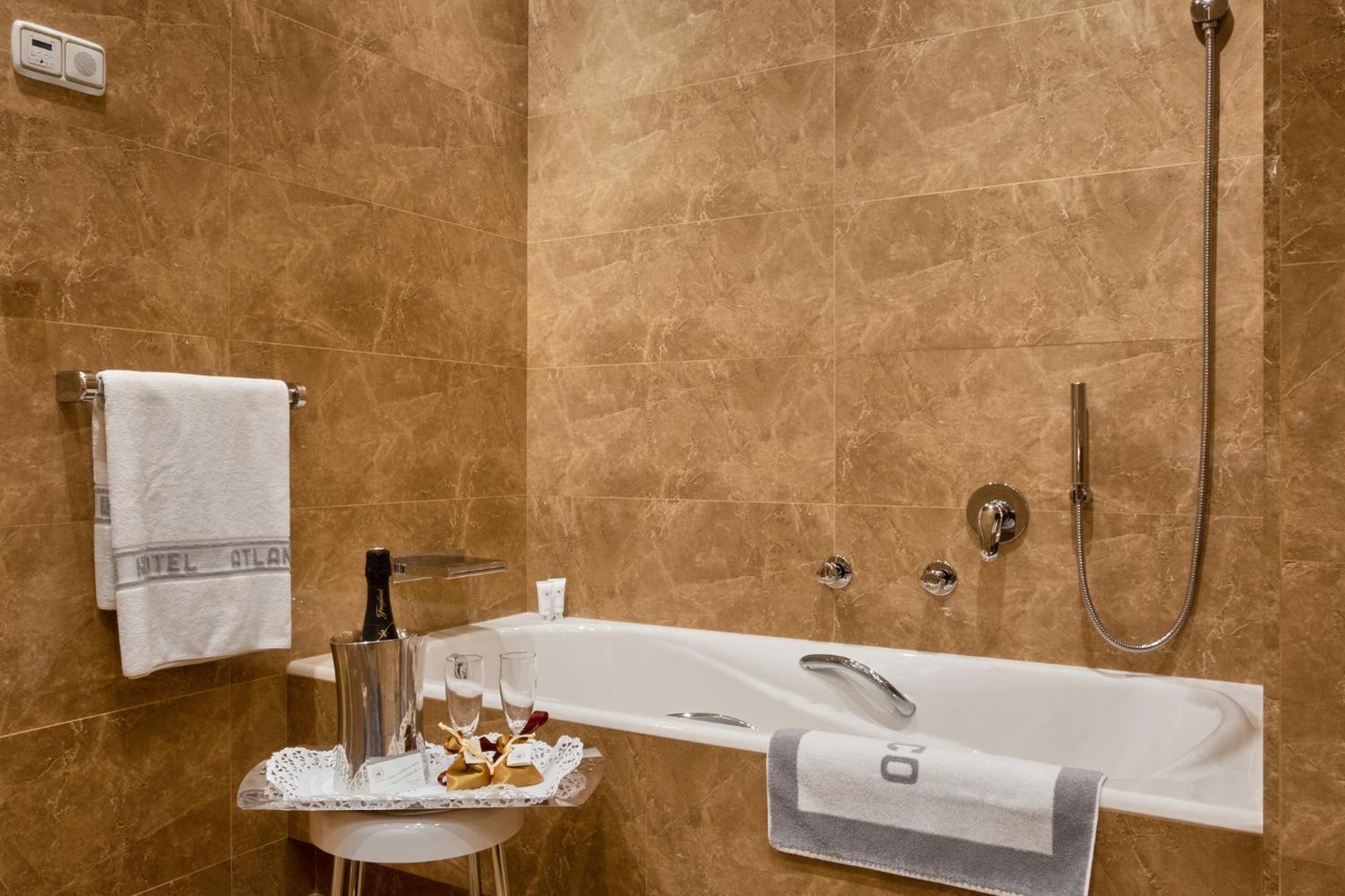 Hotel Atlantico Мадрид Екстер'єр фото