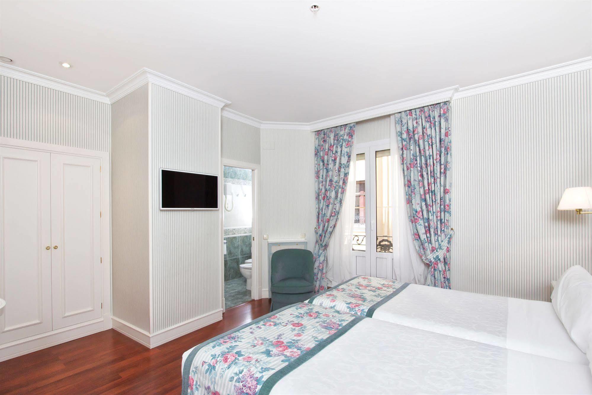 Hotel Atlantico Мадрид Екстер'єр фото