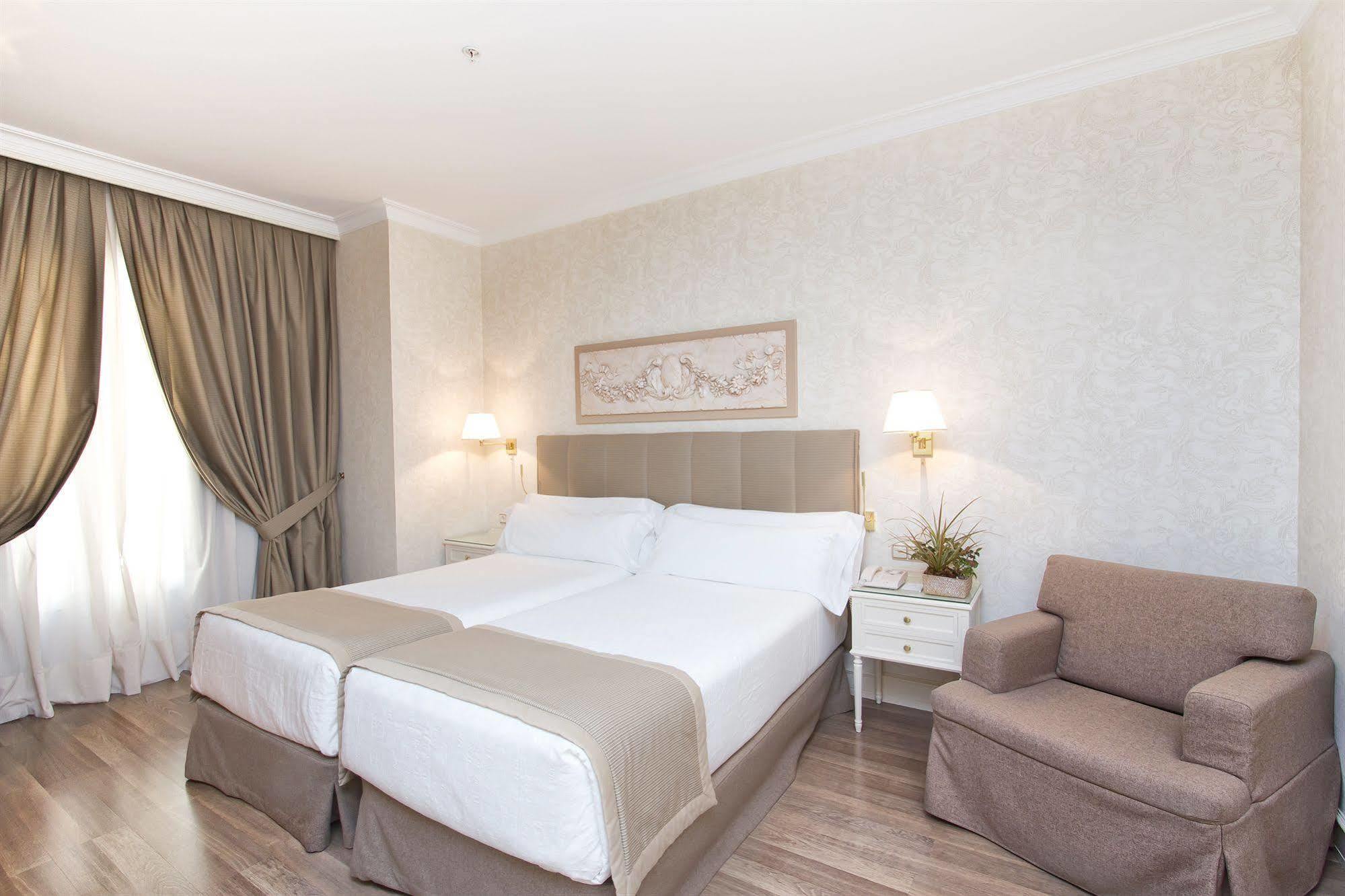 Hotel Atlantico Мадрид Екстер'єр фото